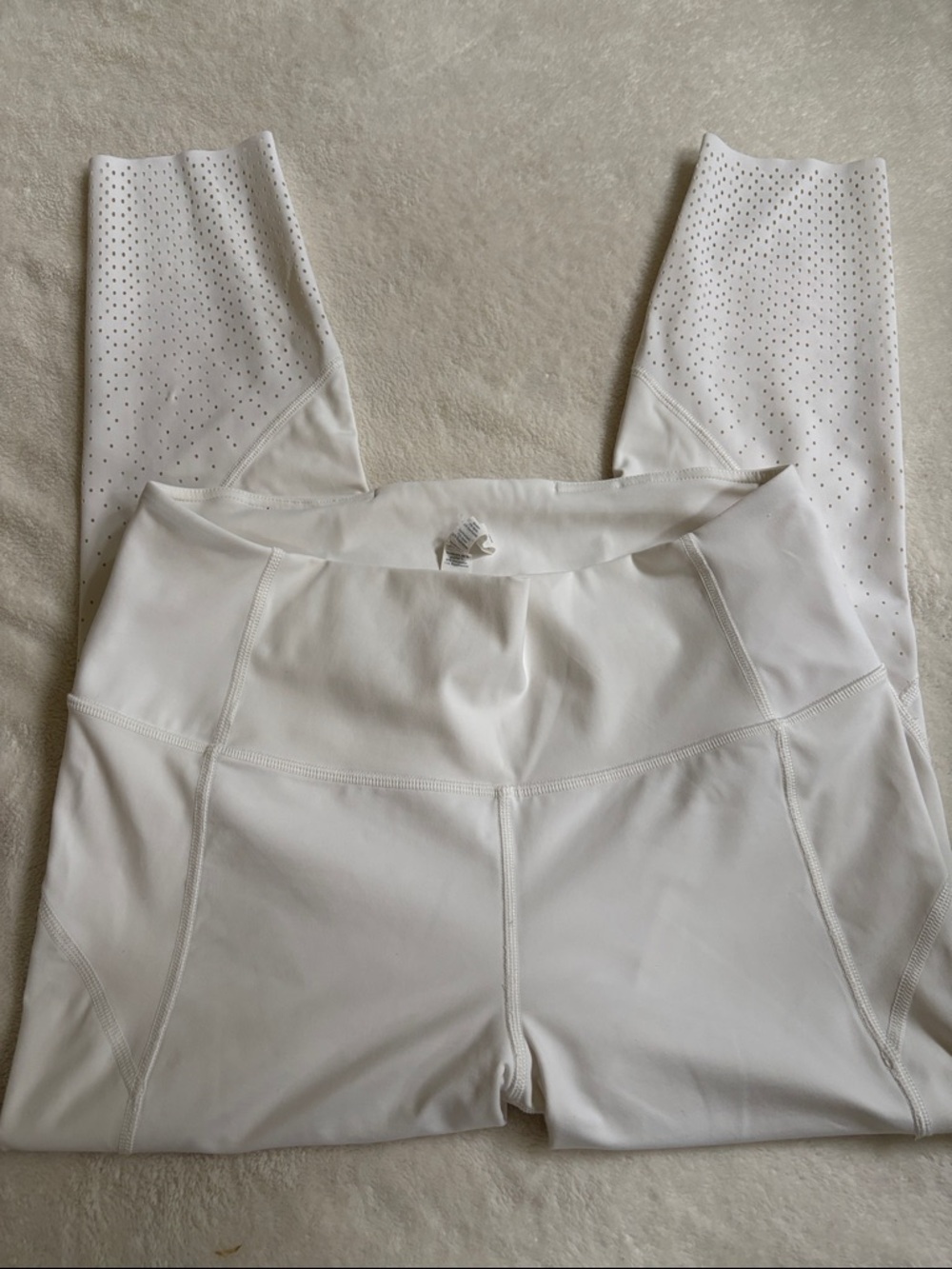 Lululemon White Wunder Train High Rise Tight 25” Size 12